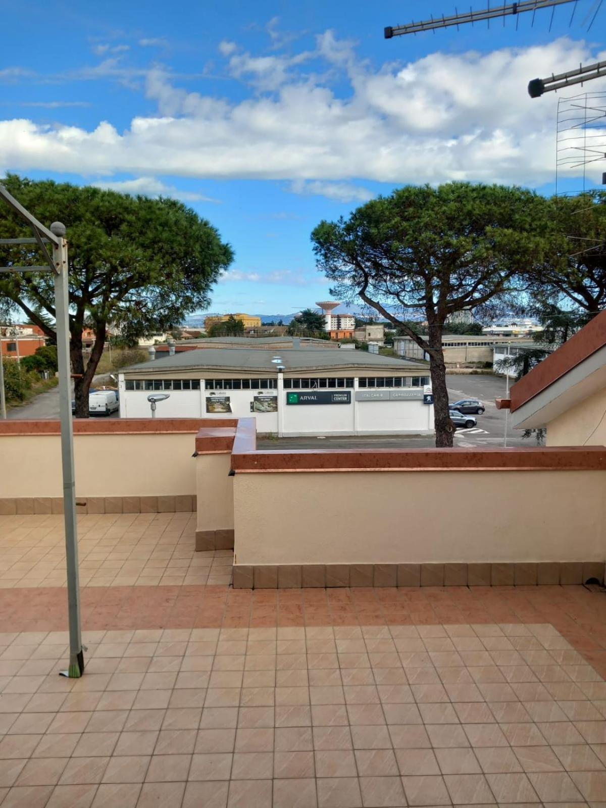 Il Brindisi Di C & C Castelli Romani Pomezia Luaran gambar
